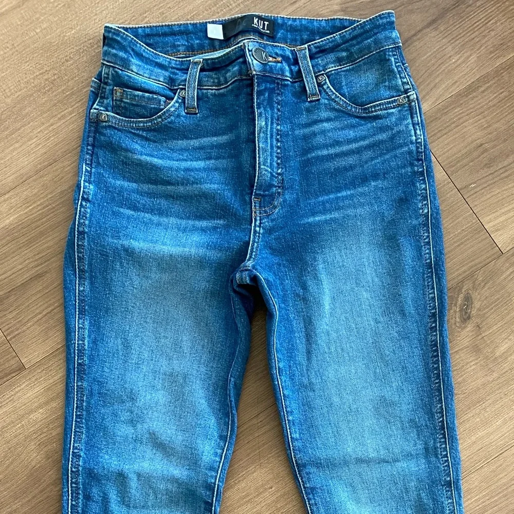 Kut from the Kloth Women's "Connie" Skinny Jeans Size 0 - Picture 8 of 8